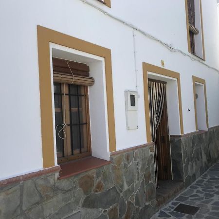 Casa Petra : Bonita Casa Rural En Yunquera Ngoại thất bức ảnh